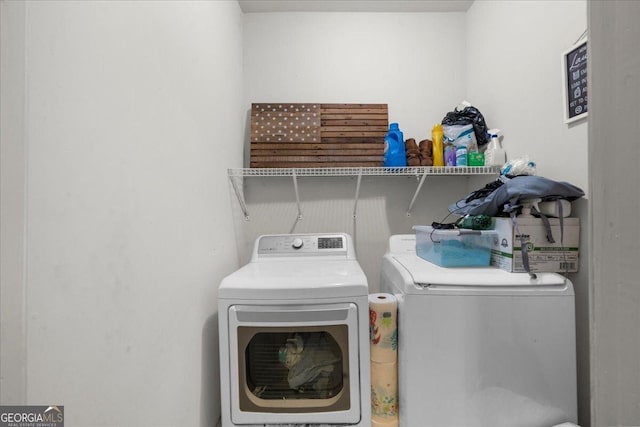 79 Hampton Hills Ln, Cleveland, GA 30528 - laundry room with washing machine and clothes dryer