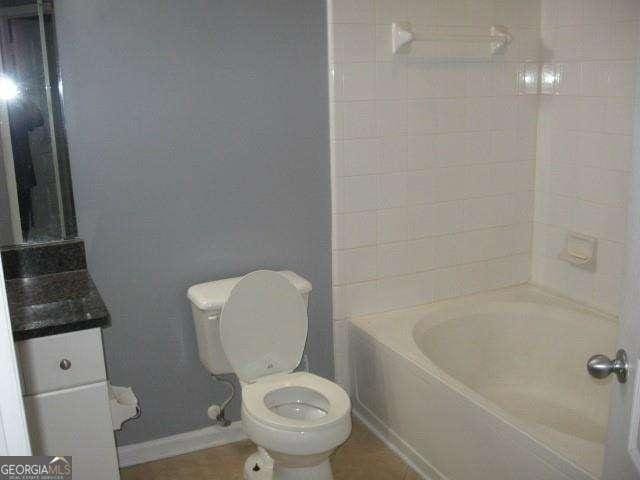 10 Perimeter Summit Blvd NE Unit 3105, Atlanta, GA 30319 - bathroom with vanity and  shower combination