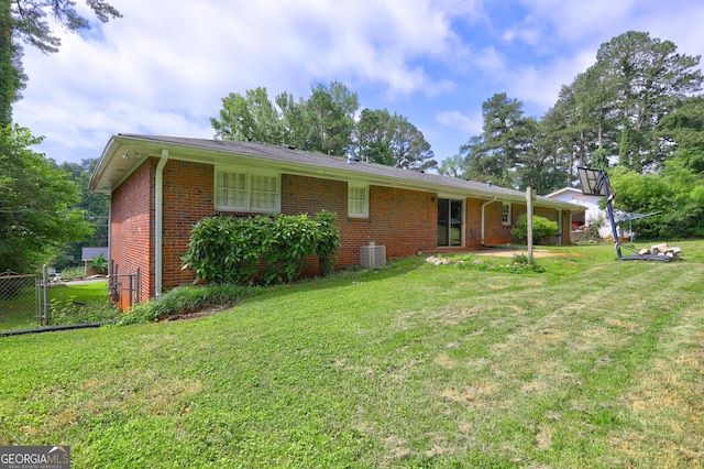 5739 Cobb Mdw, Norcross, GA 30093 - view of front facade with brick siding
