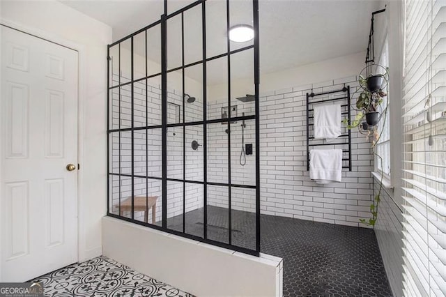 1452 Crooked Tree Cir, Stone Mountain, GA 30088 - full bath with tile patterned floors and a tile shower