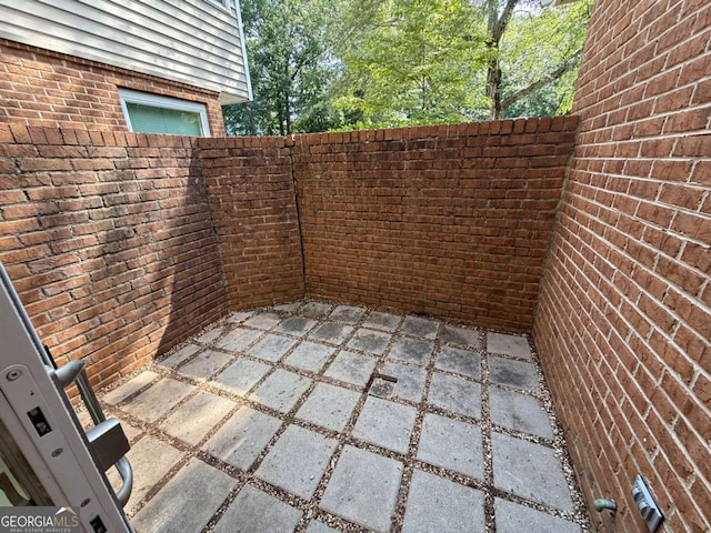 40 Dunwoody Springs Dr, Atlanta, GA 30328 - view of patio / terrace