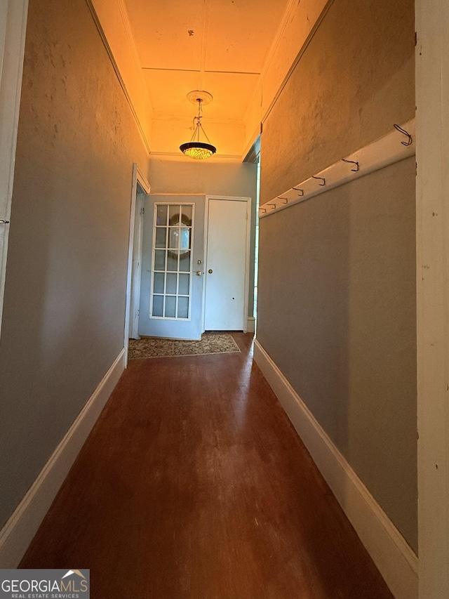 5321 Oak St, Eastman, GA 31023 - hall with wood finished floors and baseboards