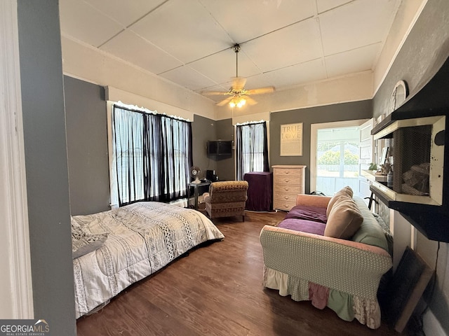 5321 Oak St, Eastman, GA 31023 - bedroom featuring wood finished floors and ceiling fan