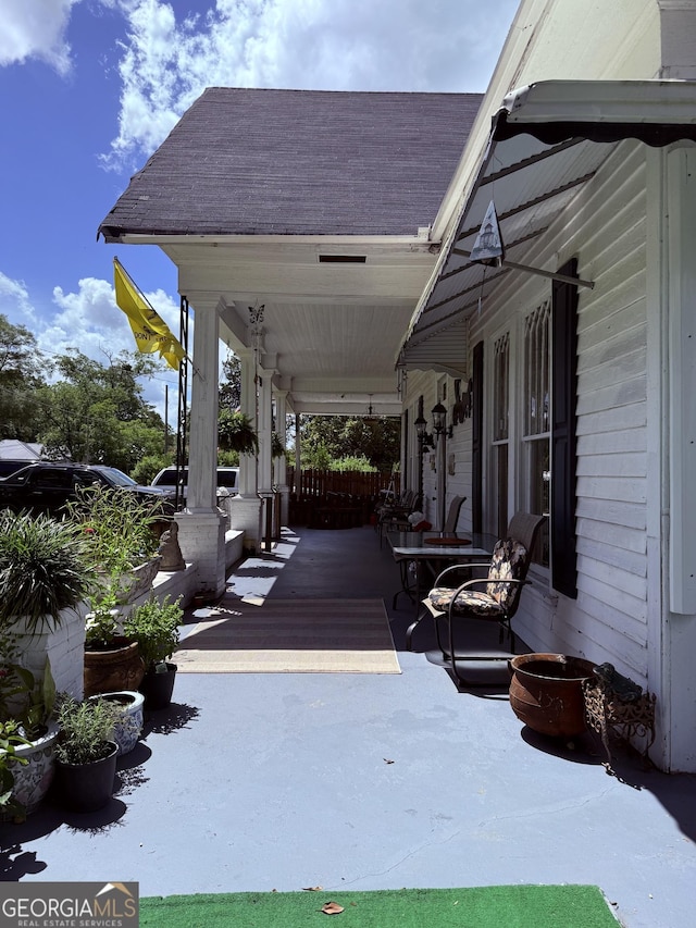 5321 Oak St, Eastman, GA 31023 - view of wooden porch