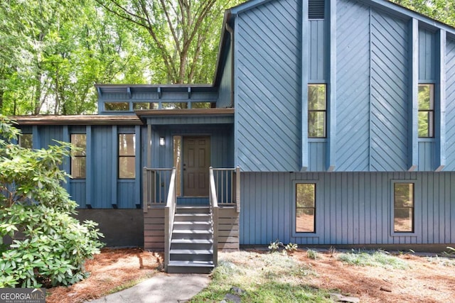 3292 Holly Mill Ct, Marietta, GA 30062 - mid-century inspired home with board and batten siding