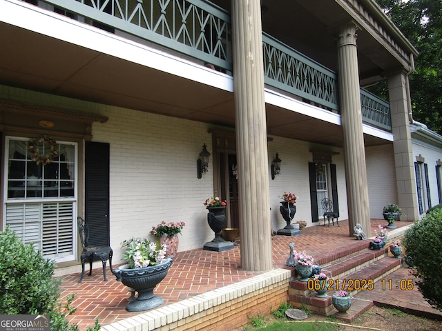 5523 Bahia Mar Cir, Stone Mountain, GA 30087 - patio / terrace with a porch