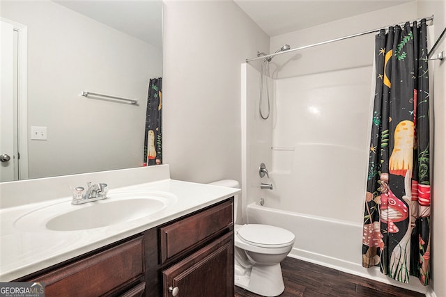 915 Pebble Creek Trl, Suwanee, GA 30024 - bathroom with vanity, wood finished floors, and shower / bath combo