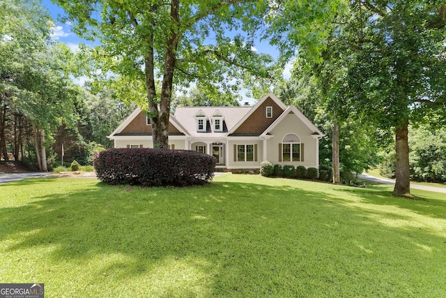 379 Sweetwater Rdg, Hoschton, GA 30548 - view of front of home with a front lawn