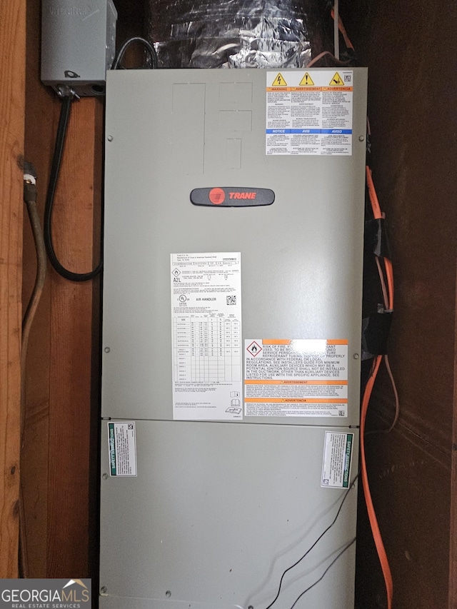 1055 Scruggs Cir, Bartow, GA 30413 - utilities featuring heating unit