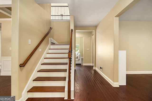 10 Ridgeview Ct, Newnan, GA 30263 - stairway featuring hardwood / wood-style flooring and baseboards