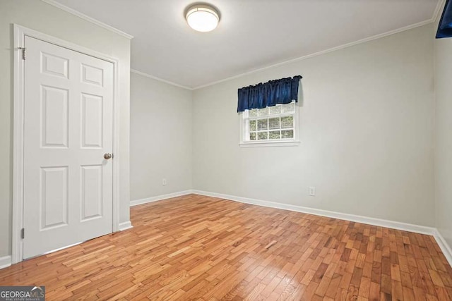 4212 Worth St NW, Acworth, GA 30101 - unfurnished room featuring light wood-type flooring and crown molding