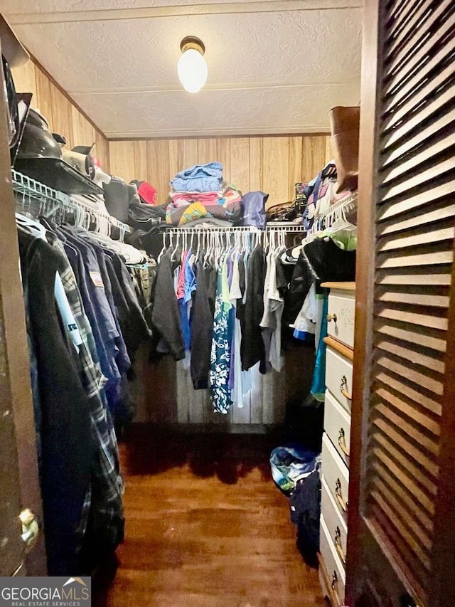 207 Timothy Ct, Vidalia, GA 30474 - walk in closet with wood finished floors