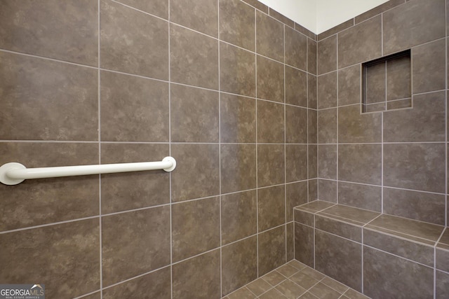5640 Hammock Way, Cumming, GA 30028 - bathroom featuring a tile shower