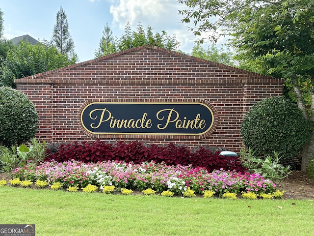 121 Pinnacle Ln, Mcdonough, GA 30253 - community / neighborhood sign featuring a lawn