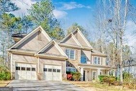 380 Victorian Ln, Duluth, GA 30097 - view of front facade with driveway