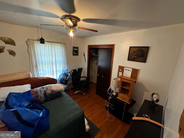 2933 Arlington Rd, East Point, GA 30344 - bedroom with wood finished floors, ceiling fan, and a closet