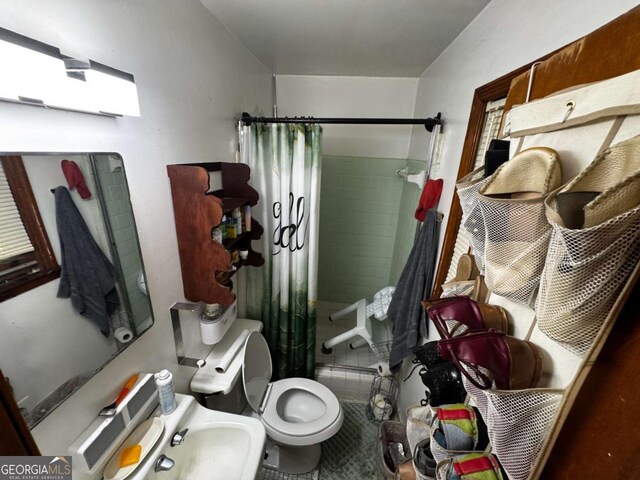 2933 Arlington Rd, East Point, GA 30344 - full bathroom with toilet