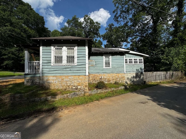 6733 Old Covington Rd, Lithonia, GA 30058 - view of front of property