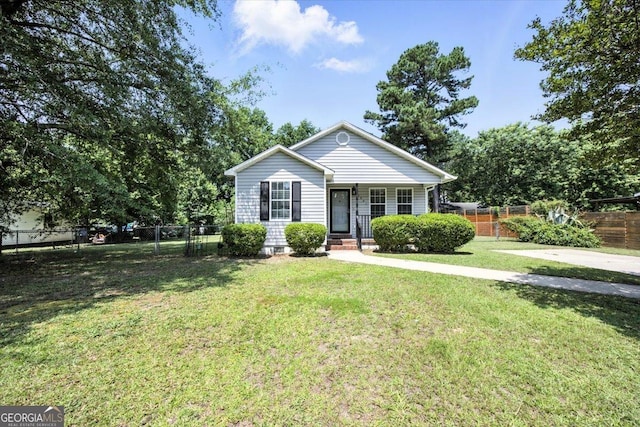 4801 Wilson Rd, Macon, GA 31206 - view of front facade featuring a porch