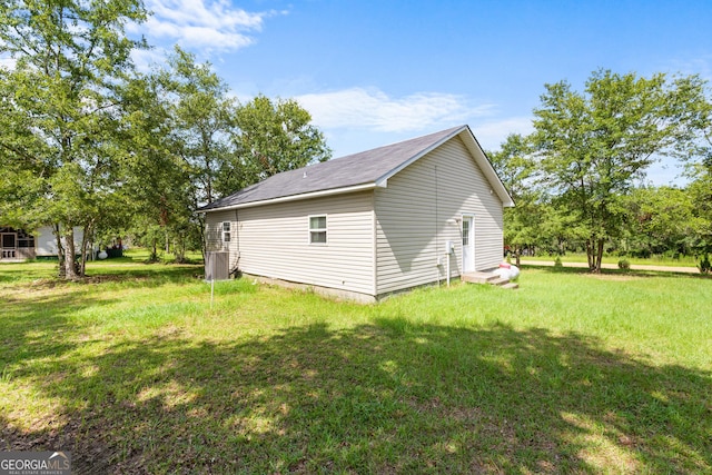265 Hidden Hammock Dr, Vidalia, GA 30474 - view of property exterior with a lawn
