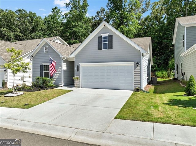 286 Kimberleys Xing, Jasper, GA 30143 - traditional-style home featuring driveway, a front lawn, and roof with shingles
