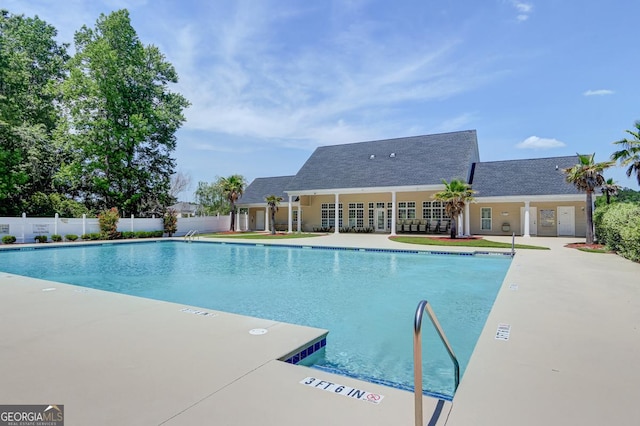 7 Springwater Dr, Port Wentworth, GA 31407 - community pool with a patio area