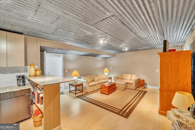536 Sam Brown Blvd, Commerce, GA 30529 - living room featuring light wood-style flooring