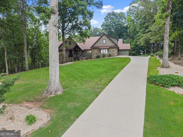 712 Meadow Run Ct, Clarkesville, GA 30523 - view of front facade with stone siding, driveway, and a front yard