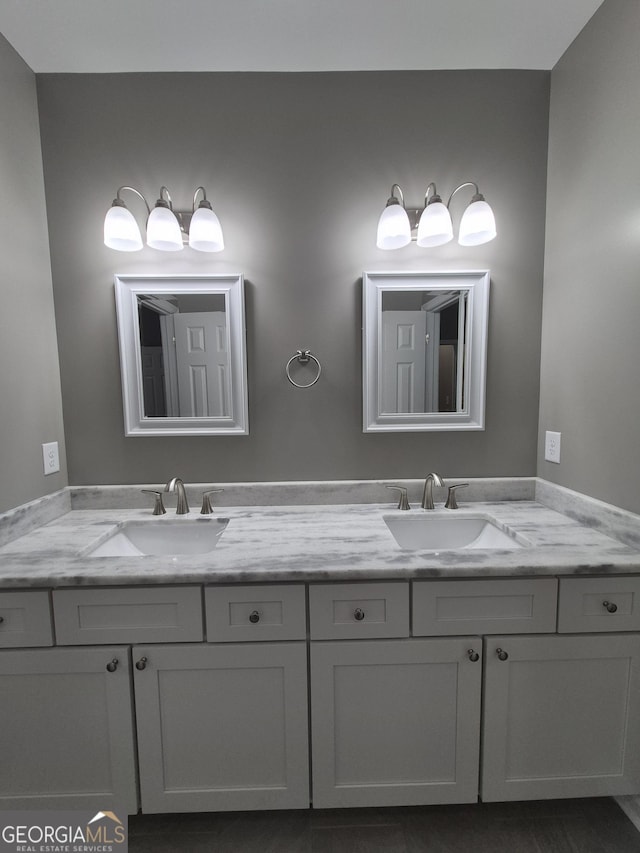 1090 Fox Glen Dr, Watkinsville, GA 30677 - bathroom with double vanity