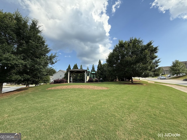 17 October Ave, Newnan, GA 30265 - view of grassy yard with a gazebo