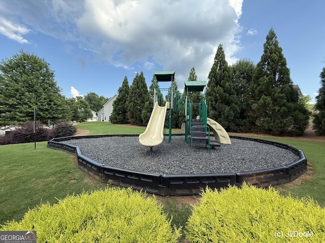17 October Ave, Newnan, GA 30265 - community jungle gym featuring a yard