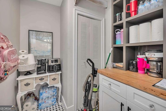 106 Draughons Dr, Saint Simons, GA 31522 - view of washroom