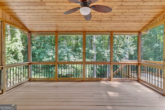 1590 Sunnybrook Farm Rd, Atlanta, GA 30350 - unfurnished sunroom featuring ceiling fan and vaulted ceiling