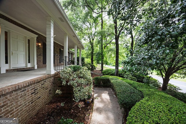 205 Castlegate Rd, Macon, GA 31210 - view of yard with covered porch