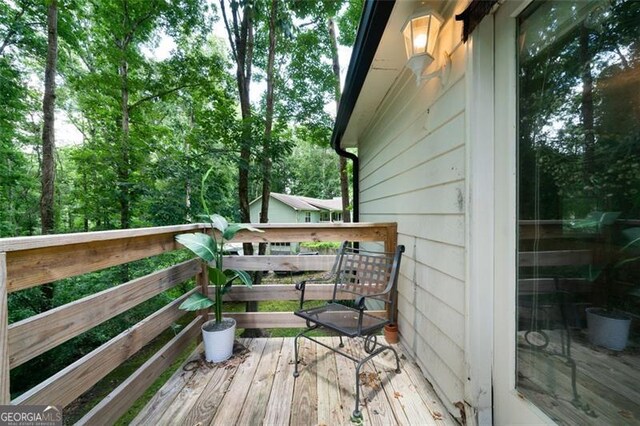 86 Kelly, Dallas, GA 30157 - view of wooden deck
