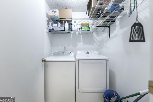 105 Shadow Ln, Warner Robins, GA 31088 - washroom with independent washer and dryer