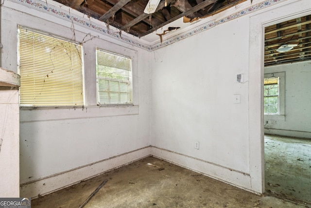 1494 Jeffersonville Rd, Macon, GA 31217 - empty room with concrete floors