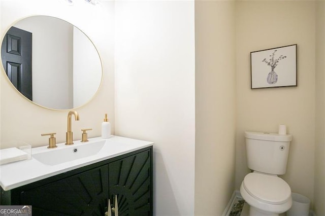 300 Saddle Creek Ln, Roswell, GA 30076 - bathroom featuring vanity and toilet