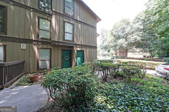 3907 Cedar Cir, Tucker, GA 30084 - view of front of property with board and batten siding