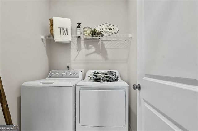 402 Nix Ln, Lawrenceville, GA 30046 - laundry room featuring washer and dryer