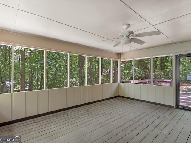 25 Ridgeview Dr, Jonesboro, GA 30236 - unfurnished sunroom featuring ceiling fan