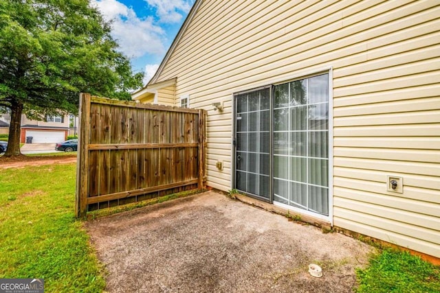 455 Lakeside Cir, Covington, GA 30016 - view of patio