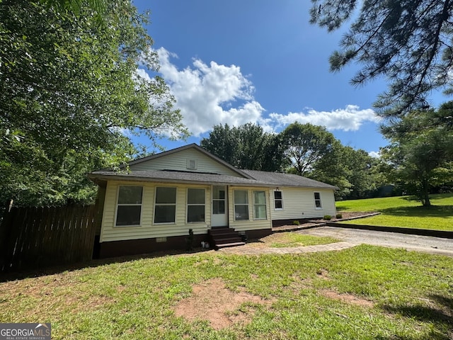 92 Priscilla Dr, Lagrange, GA 30241 - view of front facade featuring entry steps