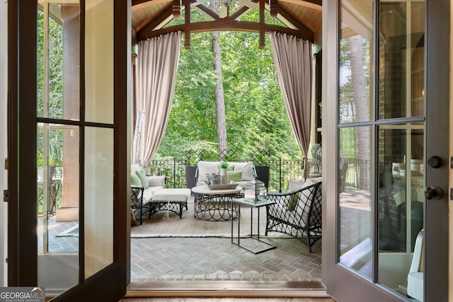 4874 Kettle River Pt, Suwanee, GA 30024 - sunroom with lofted ceiling
