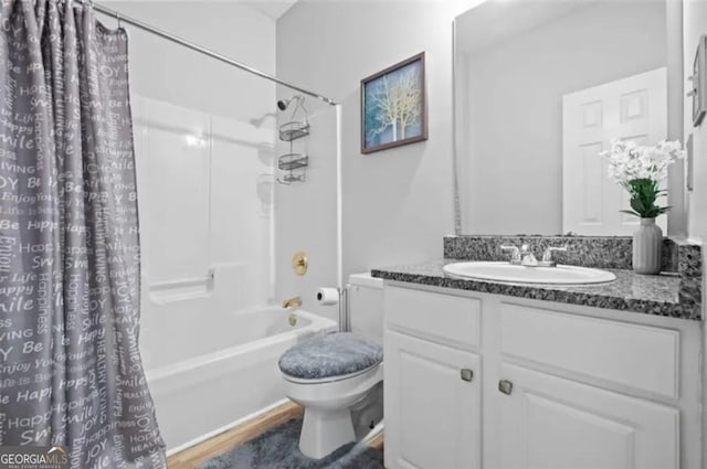 4021 Melvin Dr, Atlanta, GA 30331 - full bath with vanity and shower / tub combo with curtain