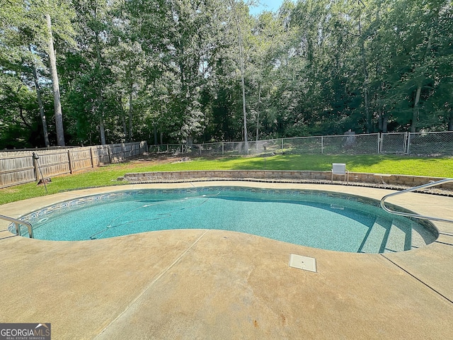 101 Riverchest Dr, Lagrange, GA 30240 - view of pool featuring a fenced backyard
