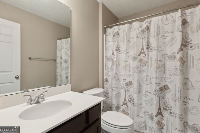 324 Woodbridge Rd, Kingsland, GA 31548 - bathroom featuring vanity, a textured ceiling, and a shower with shower curtain