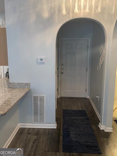 4333 Dunwoody Park Unit 2214, Atlanta, GA 30338 - foyer featuring wood finished floors and arched walkways