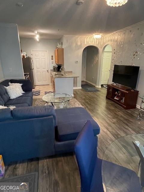 4333 Dunwoody Park Unit 2214, Atlanta, GA 30338 - living area featuring arched walkways and wood finished floors