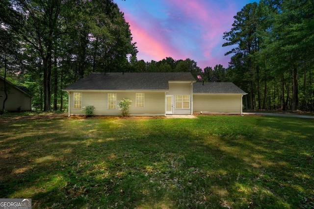 20 Four Oaks, Newnan, GA 30263 - ranch-style house with a yard